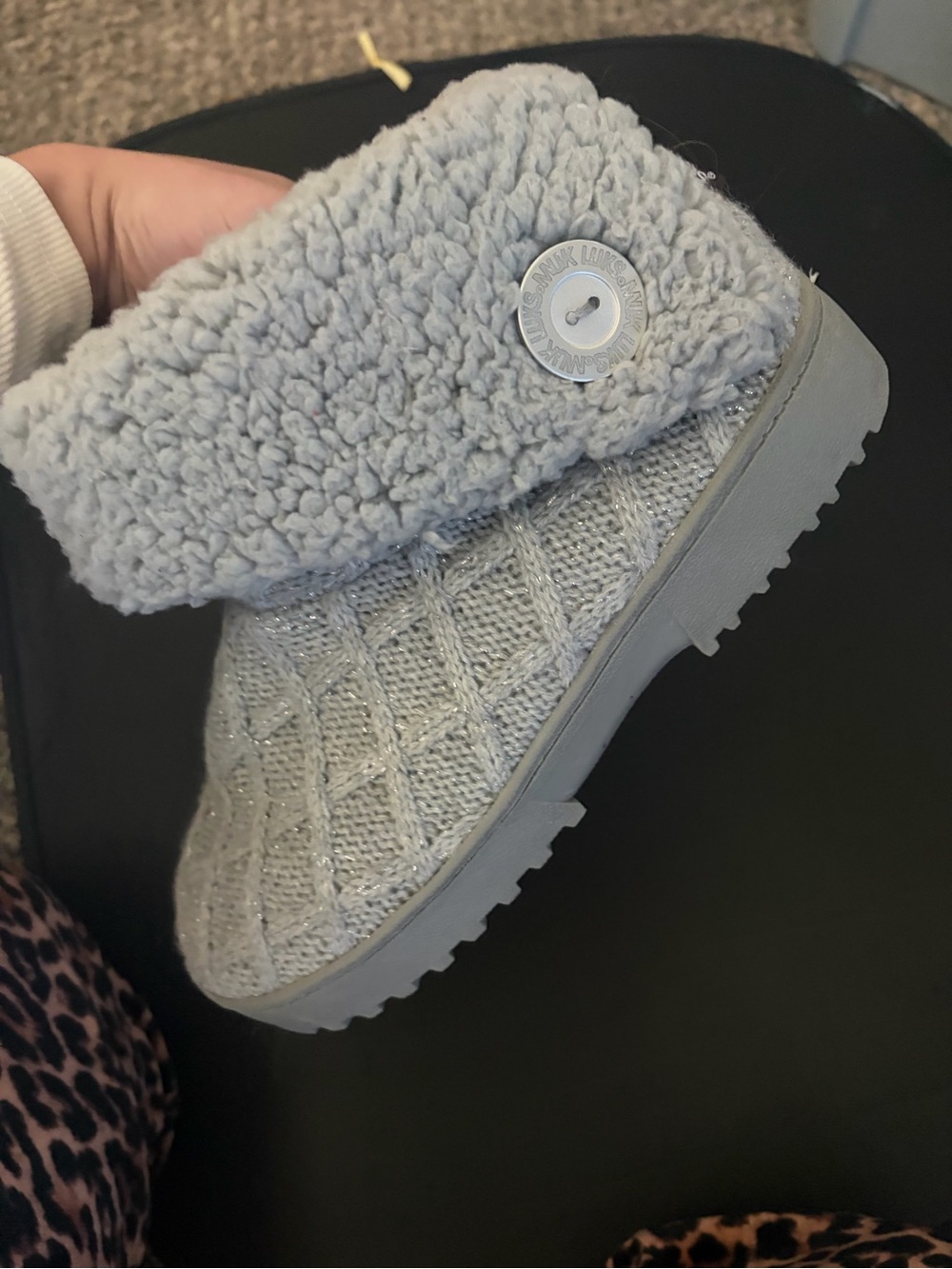 MUK LUKS Meilani Cable Knit Bootie Slippers Grey Shimmer Faux Fur Button size L